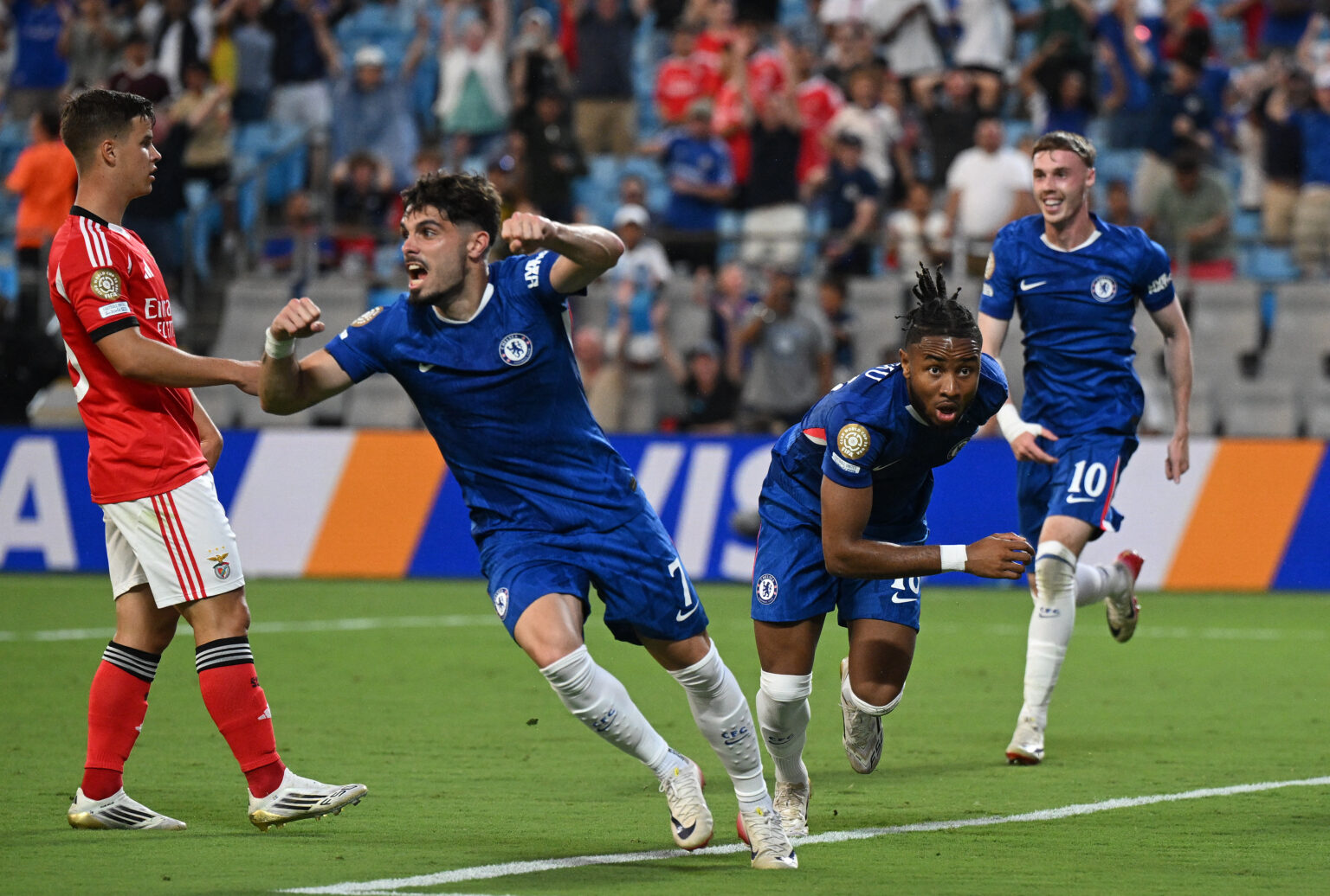 华体会app下载-世俱杯前瞻:40岁弟媳带伤战旧主,蓝军德拉普、科尔威尔停赛