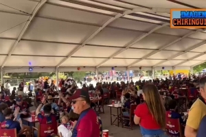 华体会官方入口-搞心态！巴萨球迷国王杯决赛前嘲讽：维尼修斯沙球奖、沙球奖！