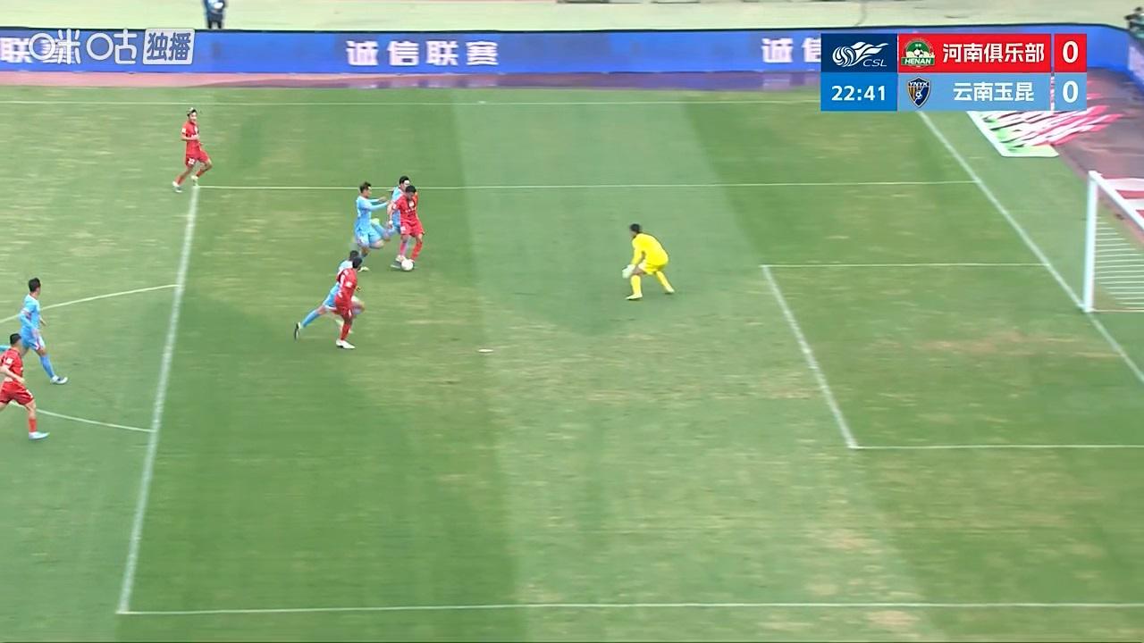 华体会官方入口-河南锋无力隐现?5次得分机会浪费4次,姆布拉中超首球仍差强人意